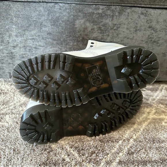 NWT Dr Martens 1460 Bex Smooth White Leather Boots - Picture 5 of 6